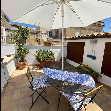 Residenza Teseo * Siraküza